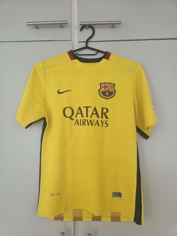 FC Barcelona – Messi #10 bortaställ (gul/röd)