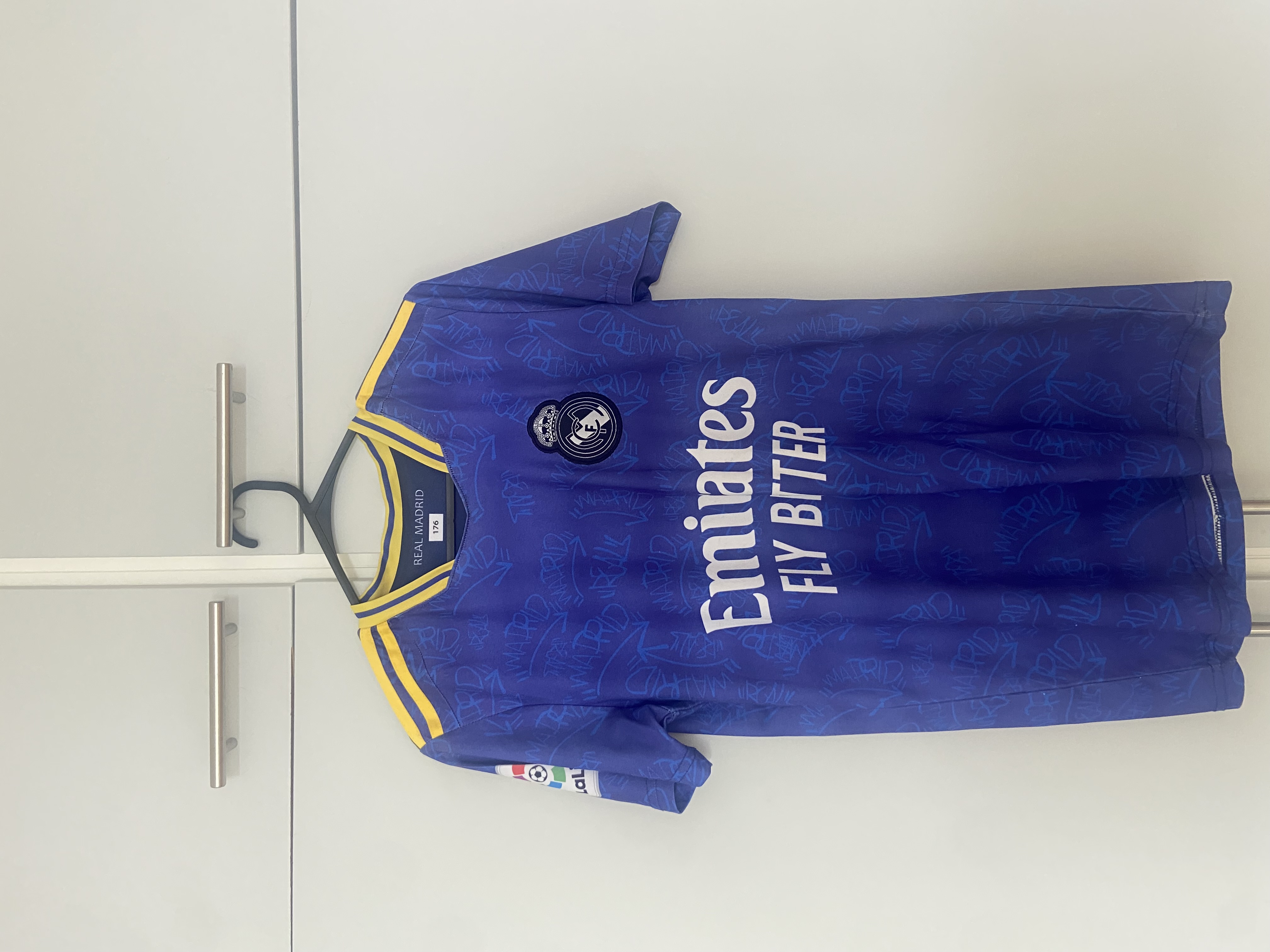 Real Madrid – Benzema #9 borta